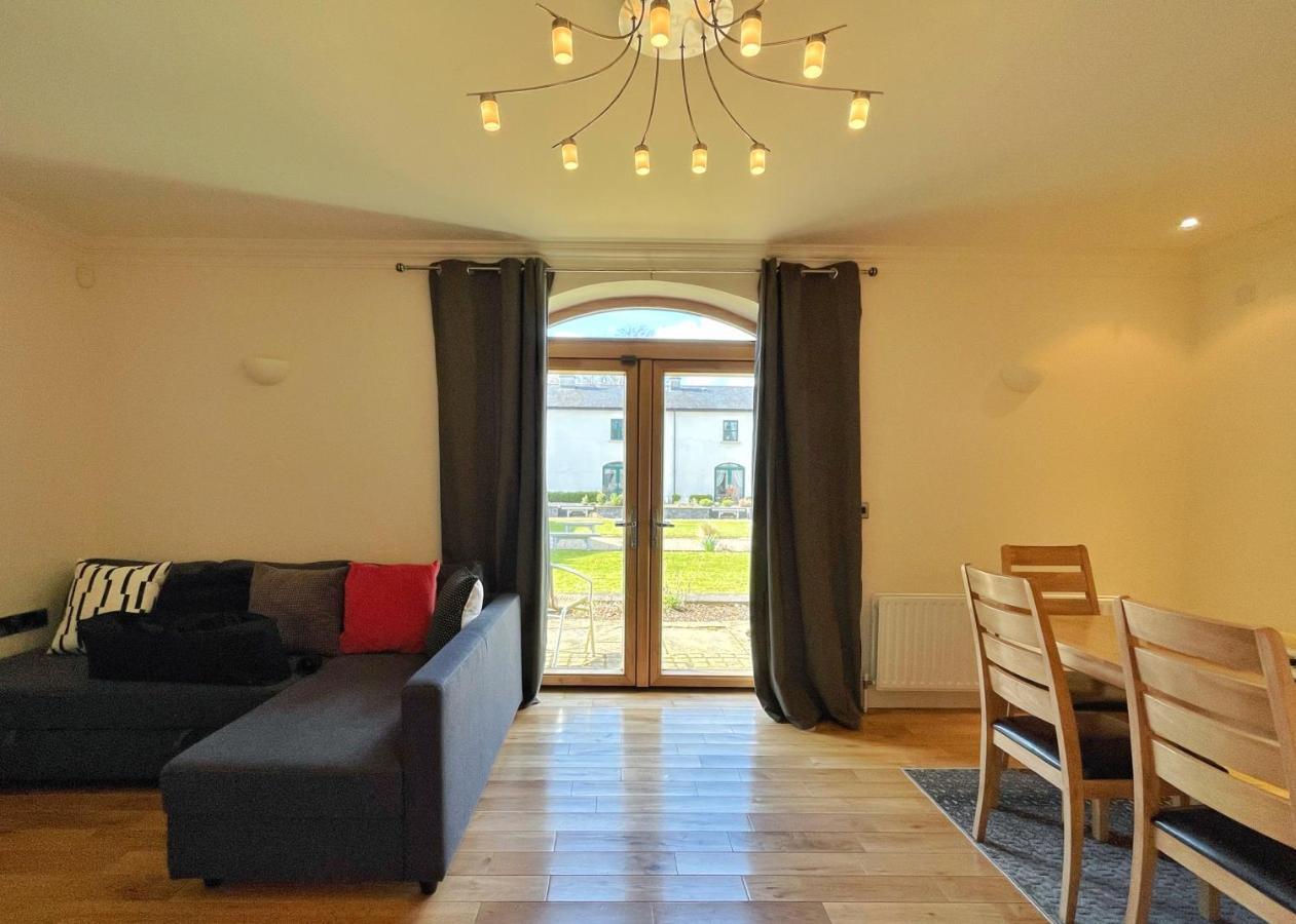 Apartmán Escape Ordinary At Castle Hume Enniskillen Exteriér fotografie