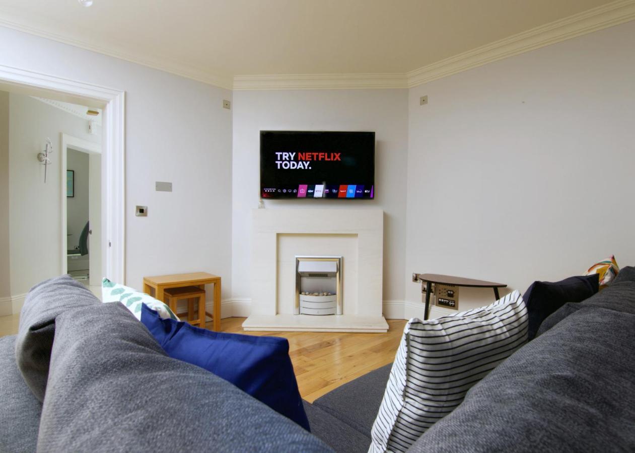 Apartmán Escape Ordinary At Castle Hume Enniskillen Exteriér fotografie