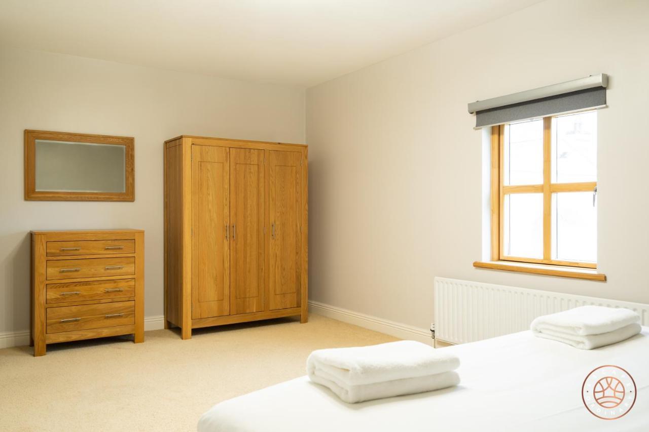 Apartmán Escape Ordinary At Castle Hume Enniskillen Exteriér fotografie