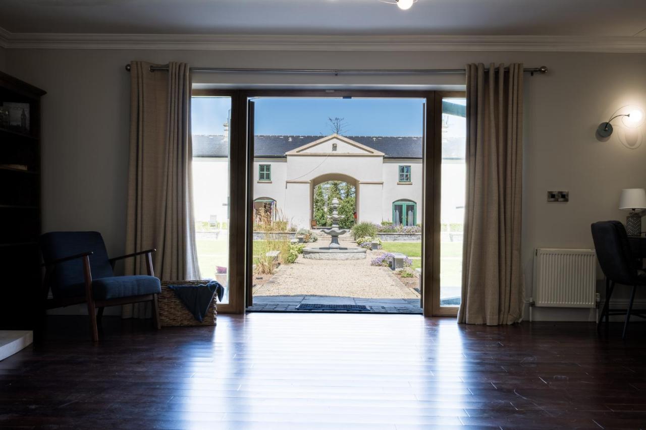 Apartmán Escape Ordinary At Castle Hume Enniskillen Exteriér fotografie